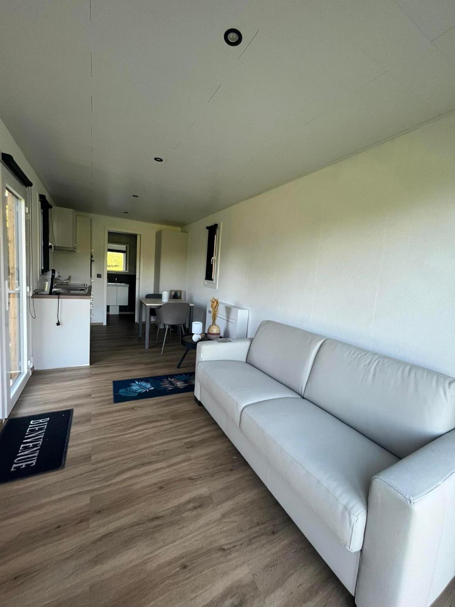 Au P'Tit Pre Des Salers Guest House Hamois Exterior photo