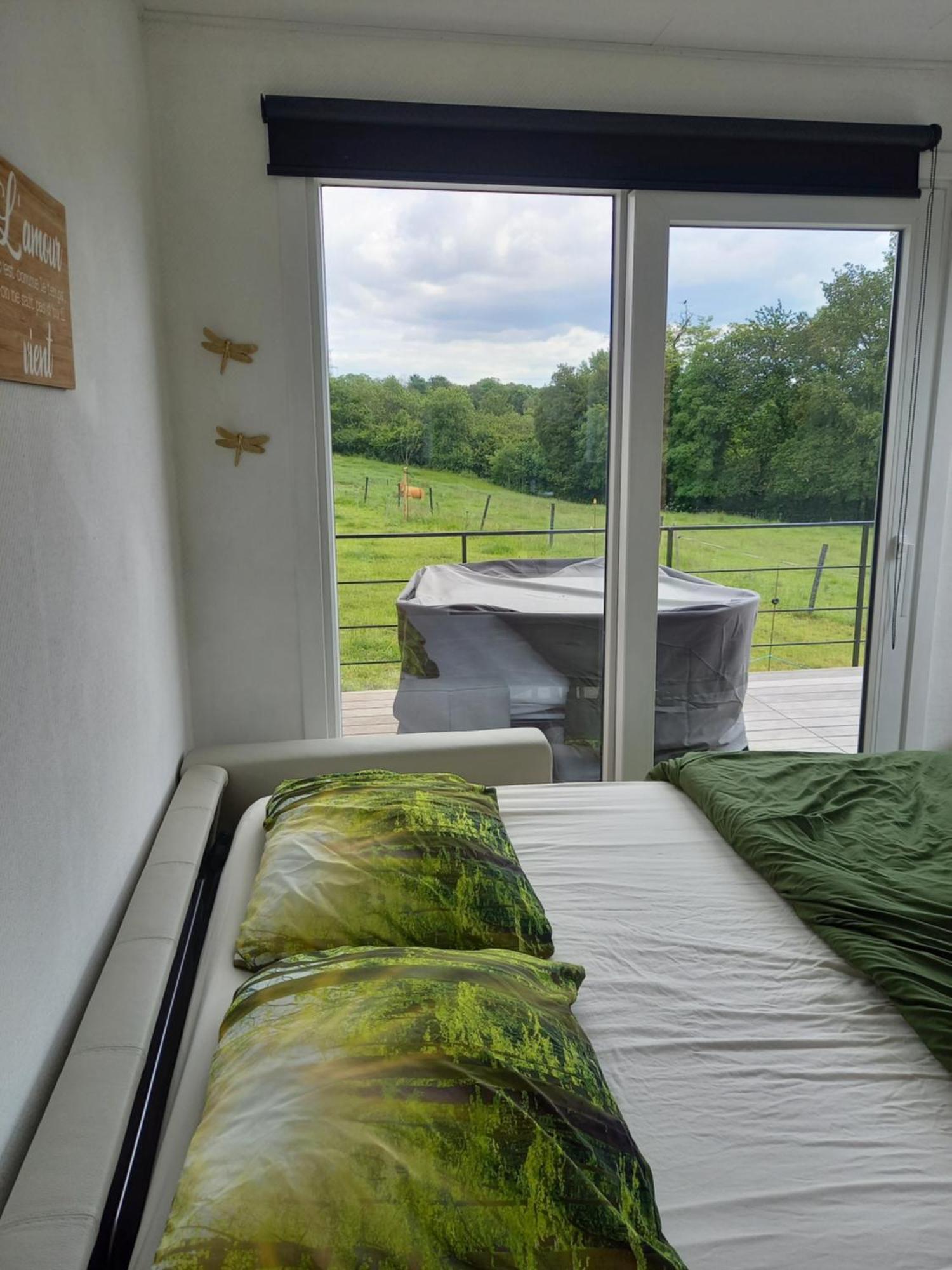 Au P'Tit Pre Des Salers Guest House Hamois Exterior photo